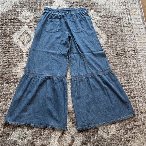 Billy T Tiered Wide Leg Denim Pant - Picture 3 of 9